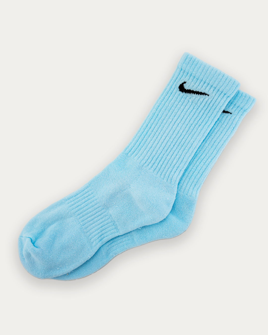 Light blue on sale nike socks